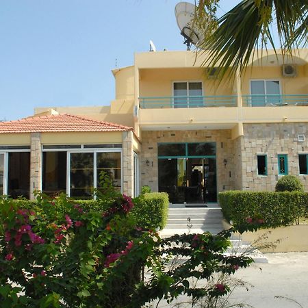 إياليسوس Barbie Hotel Apartments المظهر الخارجي الصورة