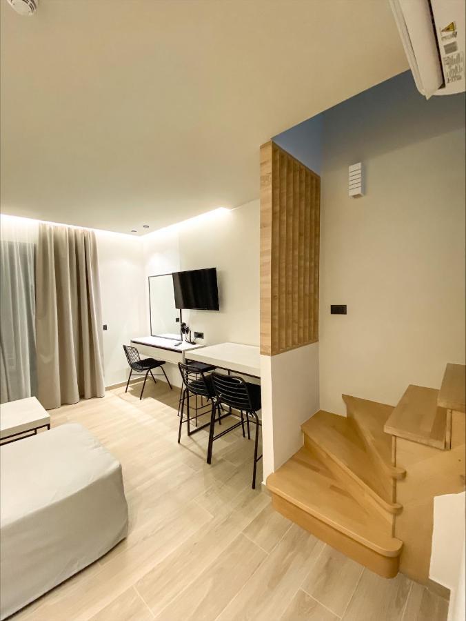 إياليسوس Barbie Hotel Apartments المظهر الخارجي الصورة