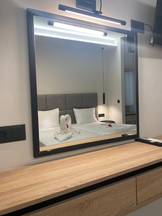إياليسوس Barbie Hotel Apartments المظهر الخارجي الصورة