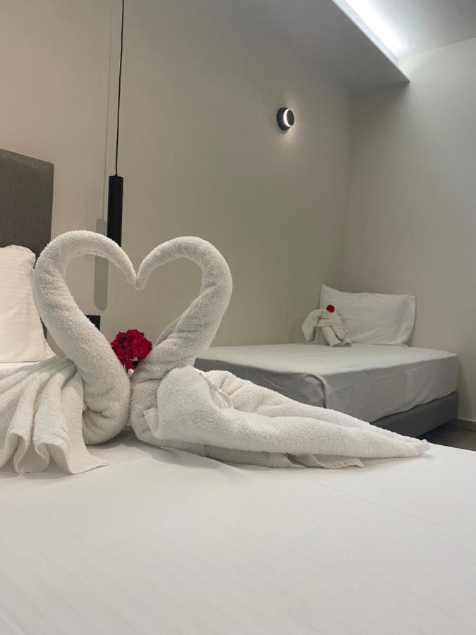 إياليسوس Barbie Hotel Apartments المظهر الخارجي الصورة