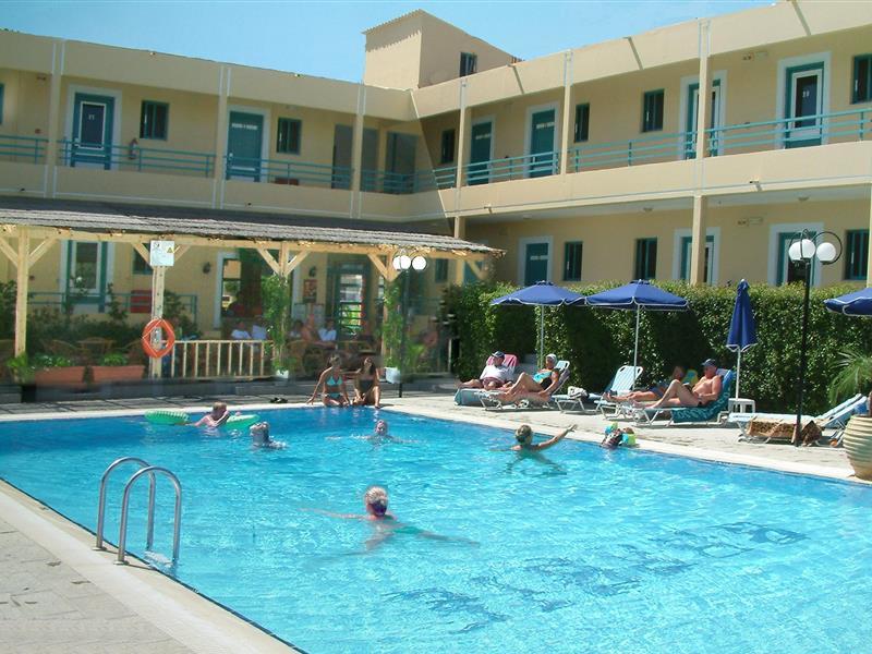 إياليسوس Barbie Hotel Apartments المظهر الخارجي الصورة